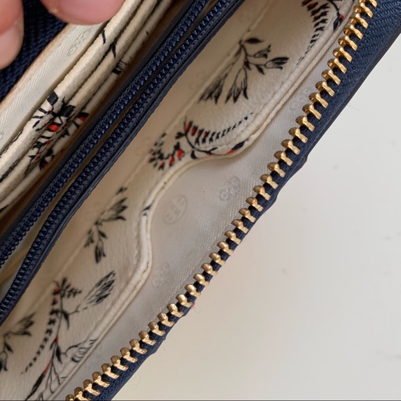 Tory Burch Wallet - Picture 3 of 5